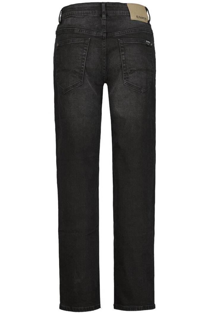 Jeans Tapered Leg