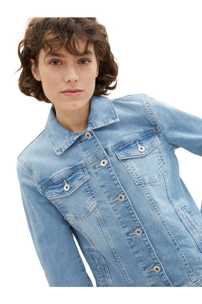 Jeansjacke aus recycelter Baumwolle